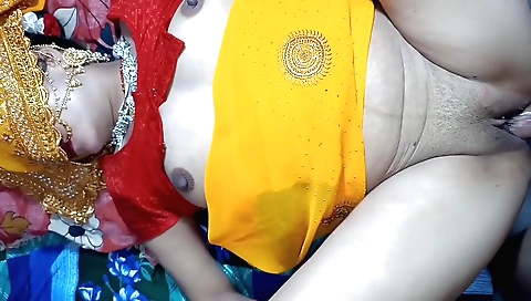 Indian brunette 18+ video showing her stepmother-in-law