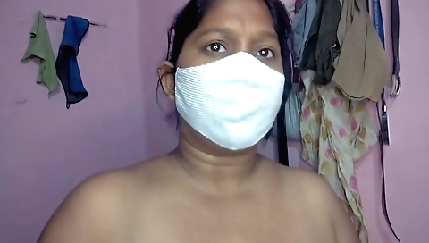 Indian chick gives a blow job and gets stuck inside her pussy