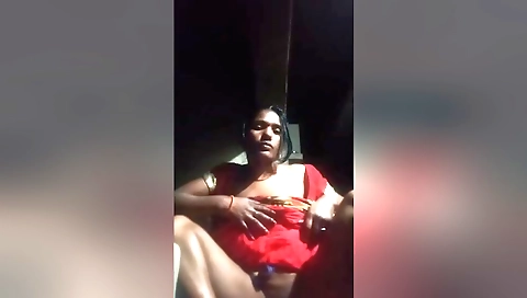 Webcam homemade brunette in hindukhander show her cock