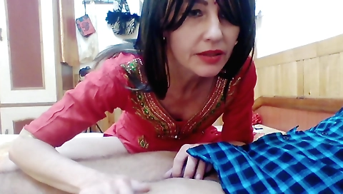 Indian milf video with beautiful body and cute face