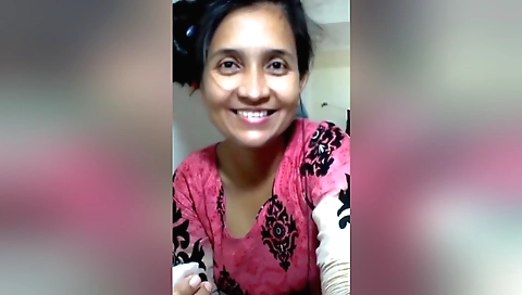 Indian girl takes a shower and plays with her pussy