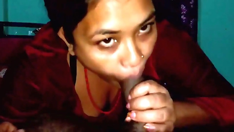 Indian girl fucked in deepthroat in a hd porn video