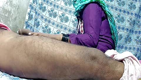 Indian girl in bikini fucks in bed in hardcore video