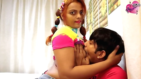 Indian slut 34+ fucks her pussy and has deep throat