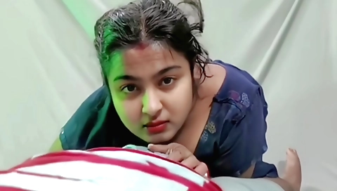 Big ass brunette shares her bed with her step brother