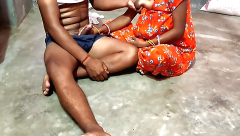 Hairy pussy of a brunette Indian wife in homemade video