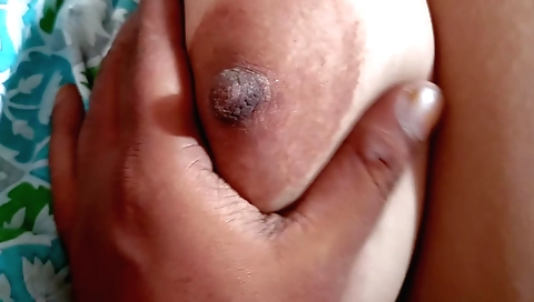 Indian girl with small tits is taking a double penetration