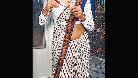 Indian babe shows her love and blowjob to the camera