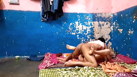 Indian amateur porn video with a nice hot sex scene