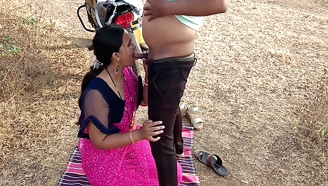 Indian brunette girl is fucking a boyfriend outdoors