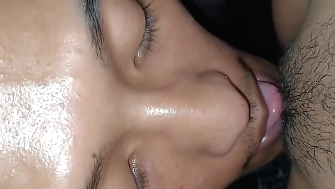 Brunette in a white dress is on the bed and making out