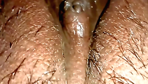Indian girl is getting fucked in her tight anus in the video