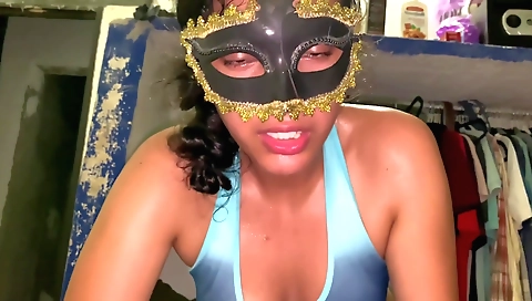 Me duele el hecho de que me la arriesgo a ver al amante