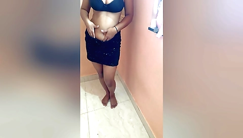 Indian solo dancing video shows a gorgeous brunette woman