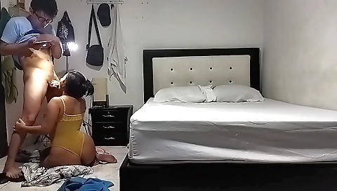 Webcam pornstar showing herself in a sexy black dress