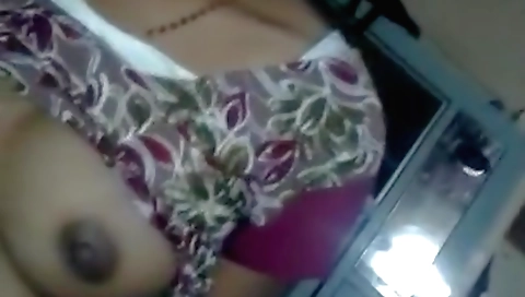 Pussy of hairy brunette showing on amateur hairy video clip