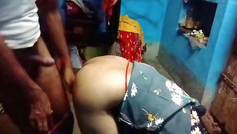 Handjob in hot brunette in homemade masturbation clip