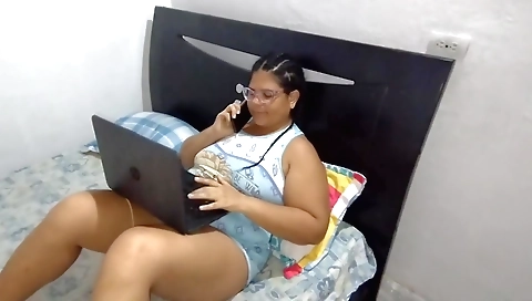 Big ass brunette with sexy body 1st and second time fucking me