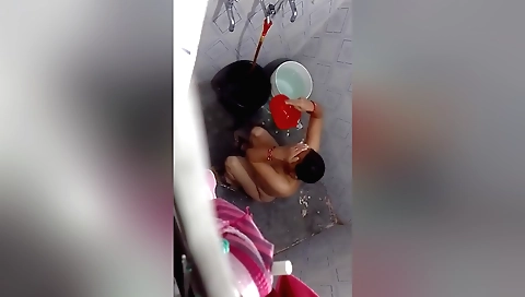 Curvy mature woman with an awesome body is getting wet