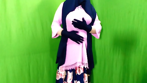 Indian housewife enjoys hardcore sex in Hindi video