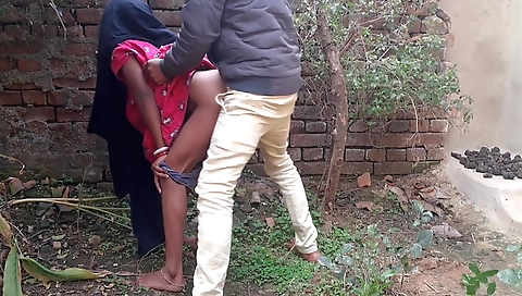 Outdoor sex with a white face girl and her boyfriend