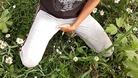 I Spy On My Neighbor Masturbating In The Daisies - Lesbian - Candy S