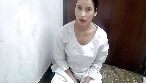 Solo video with beautiful female ko kursi par baitha kar chod diya