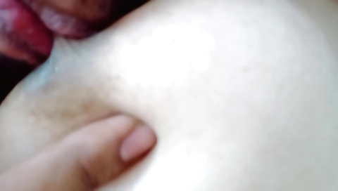 Indian teen girl gives off sexy tits and sexy lips