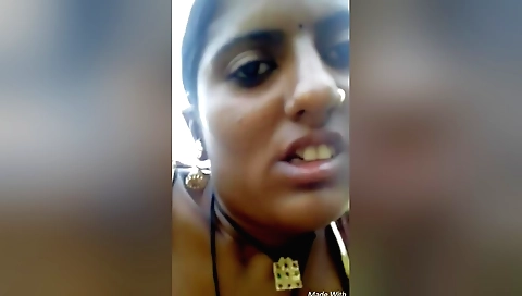 Indian girl gets it on with a guy outdoors in a threesome