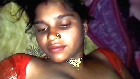 Indian brunette pregnant woman gets fucked in the head