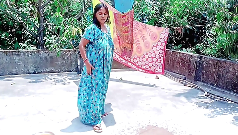 Indian bhabhi gets fucked by her mechanic husband in home