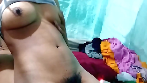 hairy pussy webcam show with my hubby being penetrated